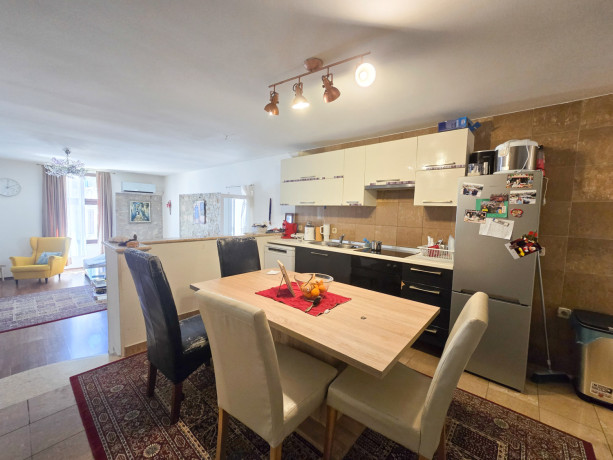 istra-porec-ureden-stan-u-centru-grada-big-3