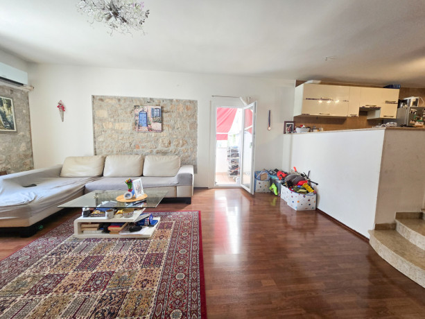 istra-porec-ureden-stan-u-centru-grada-big-5