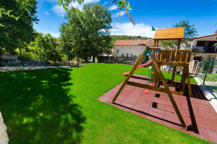istra-kamena-kuca-u-okolici-rovinja-big-0